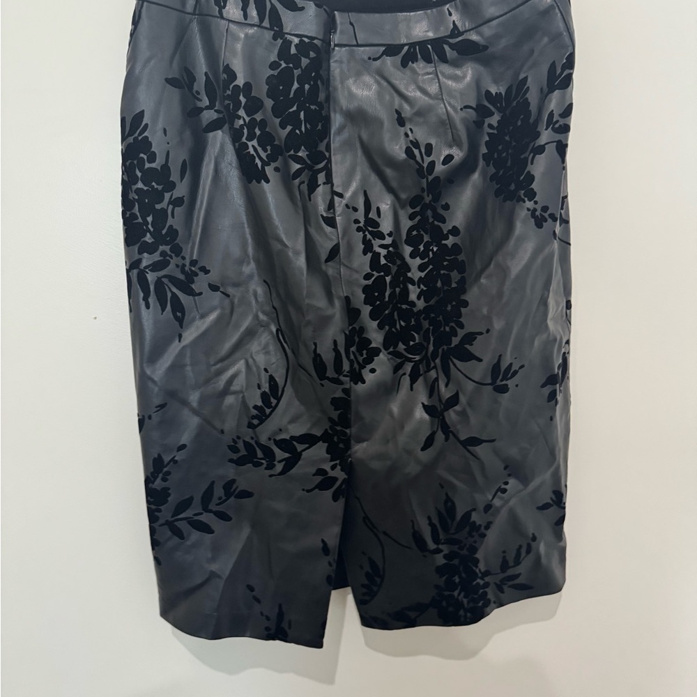 Calvin Klein leather  Black Floral Pencil Skirt - Picture 4 of 4